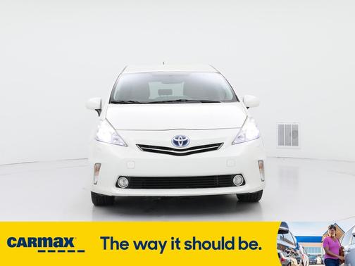 2013 Toyota Prius v Five