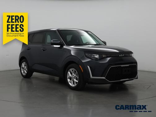 Gray 2023 Kia Soul LX