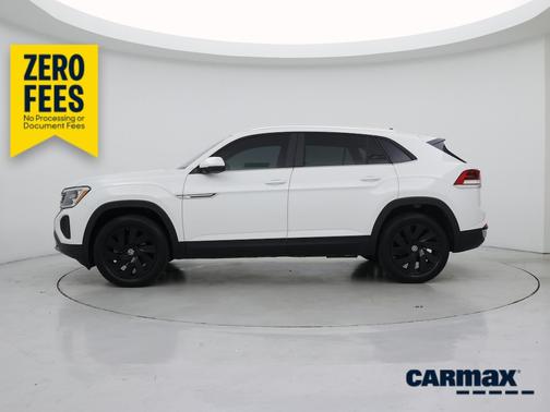 White 2024 Volkswagen Atlas Cross Sport SE w/Tech
