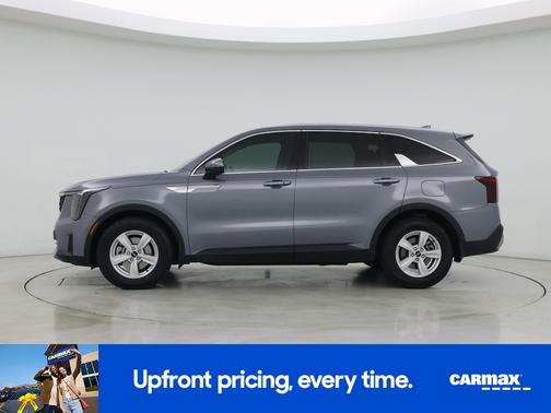 Silver 2025 Kia Sorento LX