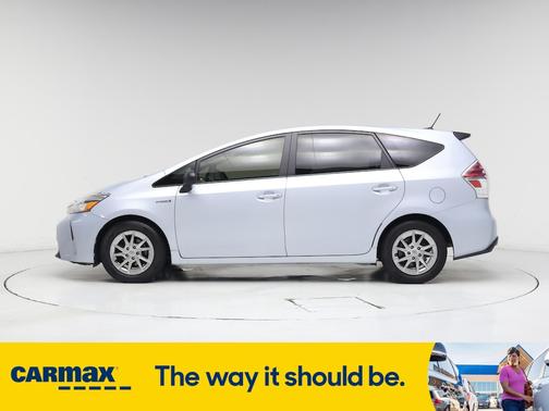 2015 Toyota Prius v Four