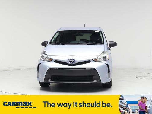 2015 Toyota Prius v Four