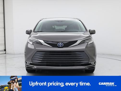 2022 Toyota Sienna Limited