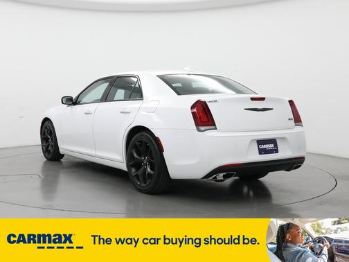 2022 Chrysler 300 Touring