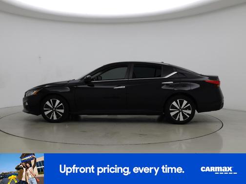 2022 Nissan Altima SV