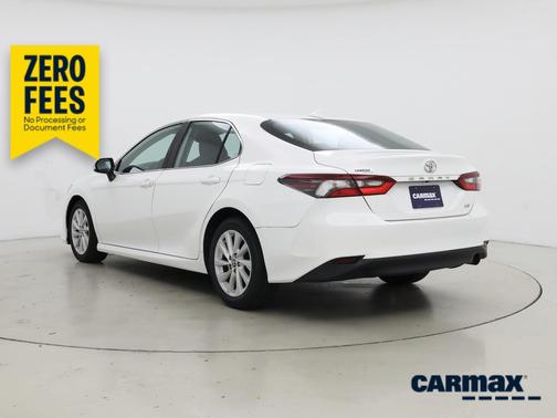 White 2022 Toyota Camry LE