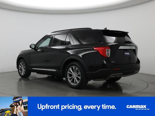 Black 2022 Ford Explorer XLT