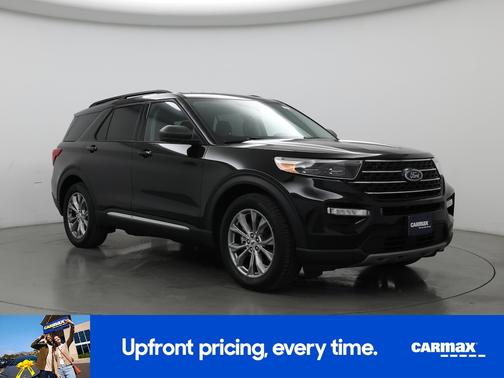 Black 2022 Ford Explorer XLT