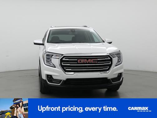 White 2022 GMC Terrain SLT