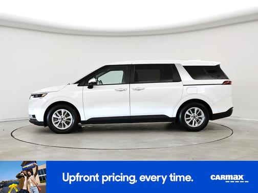 2024 Kia Carnival LX Seat Package