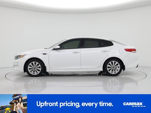 White 2018 Kia Optima EX