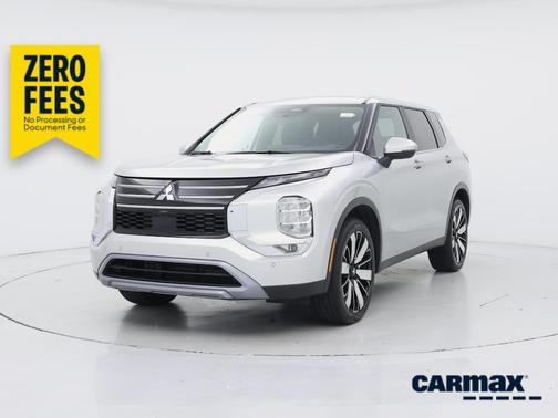 Silver 2025 Mitsubishi Outlander SE