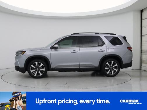 Silver 2025 Honda Pilot Touring+