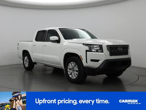 White 2022 Nissan Frontier SV