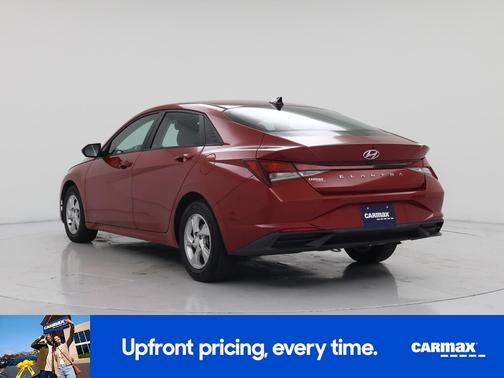 Red 2021 Hyundai ELANTRA SE