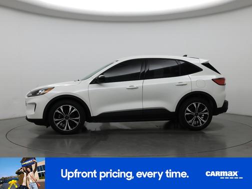 White 2022 Ford Escape SE