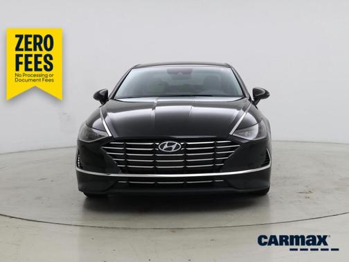 Black 2023 Hyundai SONATA SE