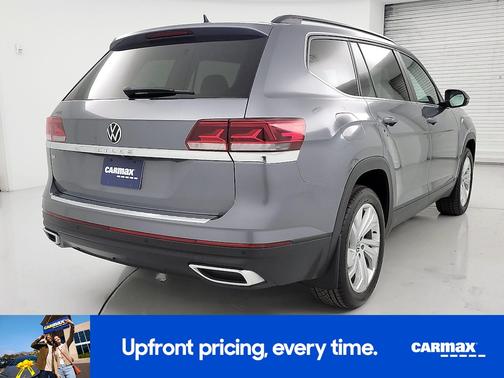 Gray 2022 Volkswagen Atlas SE w/Tech