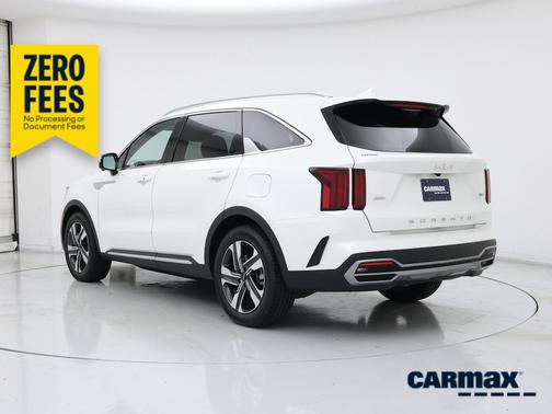 White 2022 Kia Sorento Plug-In Hybrid SX Prestige