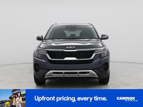 Gray 2023 Kia Seltos S