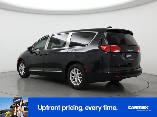 2017 Chrysler Pacifica LX