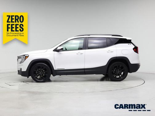 White 2022 GMC Terrain SLE