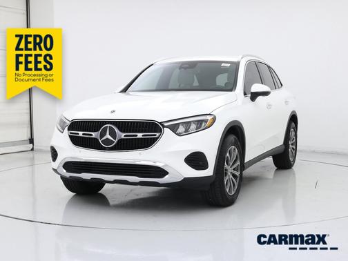White 2024 Mercedes-Benz GLC 300