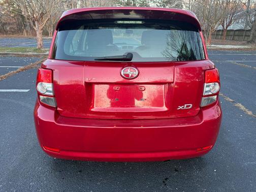 2013 Scion xD Hatchback 4D