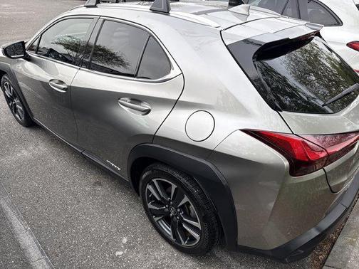 Atomic Silver 2021 Lexus UX 250h Base