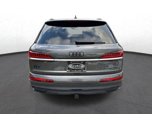 2021 Audi Q7 55 Premium Plus