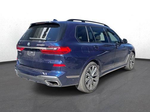 2020 BMW X7 M50i
