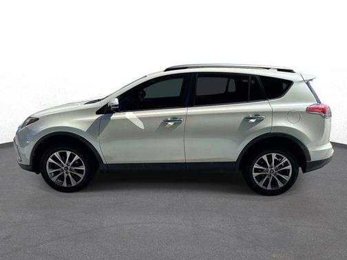 Blizzard Pearl 2017 Toyota RAV4 Limited
