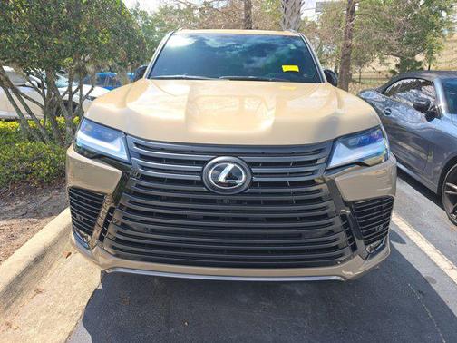 2025 Lexus LX 700h Overtrail