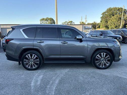 2024 Lexus LX 600 Luxury