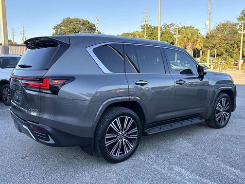 2024 Lexus LX 600 Luxury