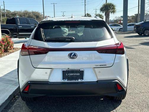 White Pearl 2020 Lexus UX 250h Base