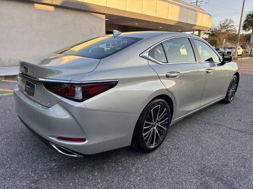 2024 Lexus ES 350 Base