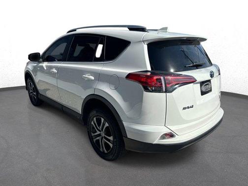 Super White 2016 Toyota RAV4 LE