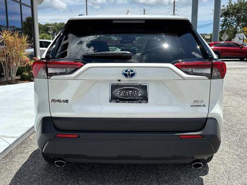 2021 Toyota RAV4 Hybrid XLE Premium