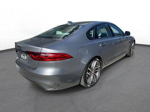 2021 Jaguar XF SE P250 RWD Automatic