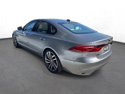 2021 Jaguar XF SE P250 RWD Automatic