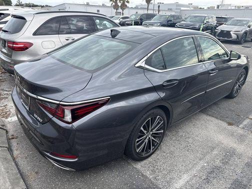 2023 Lexus ES 350 Base