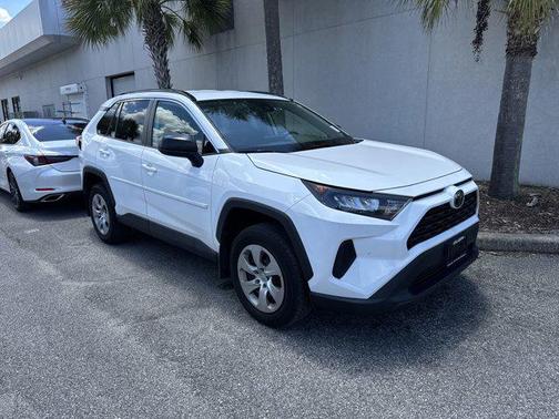 2021 Toyota RAV4 LE