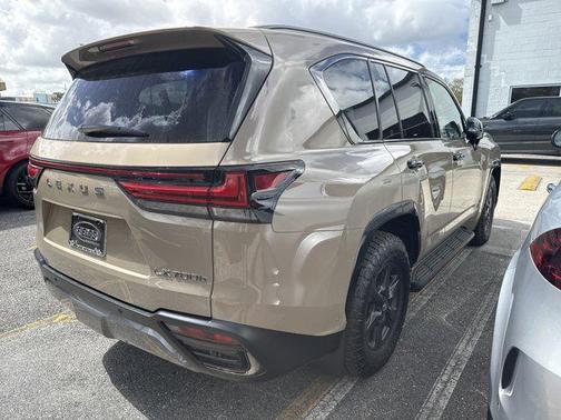 2026 Lexus LX 700h Overtrail