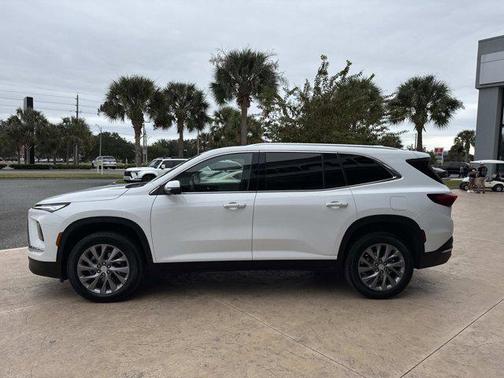 2025 Buick Enclave Preferred FWD