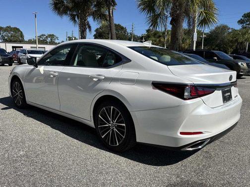 2025 Lexus ES 350 Base