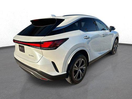 Pear 2025 Lexus RX 350 Base