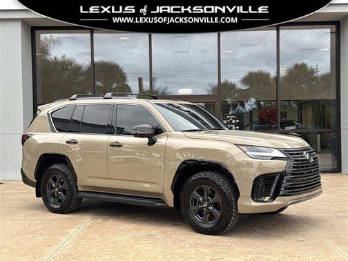 2025 Lexus LX 700h Overtrail