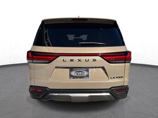 2025 Lexus LX 700h Overtrail