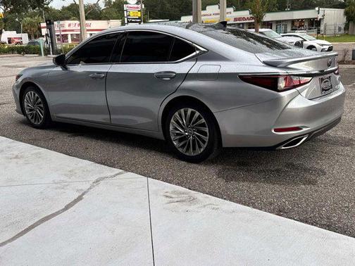 2022 Lexus ES 350 Ultra Luxury
